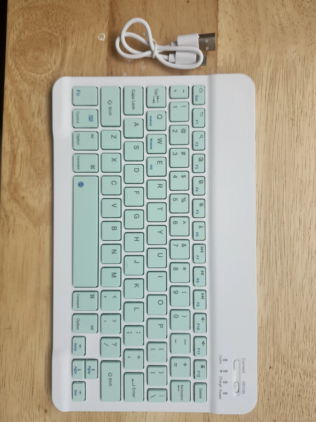 White and Mint Green Wireless Keyboard