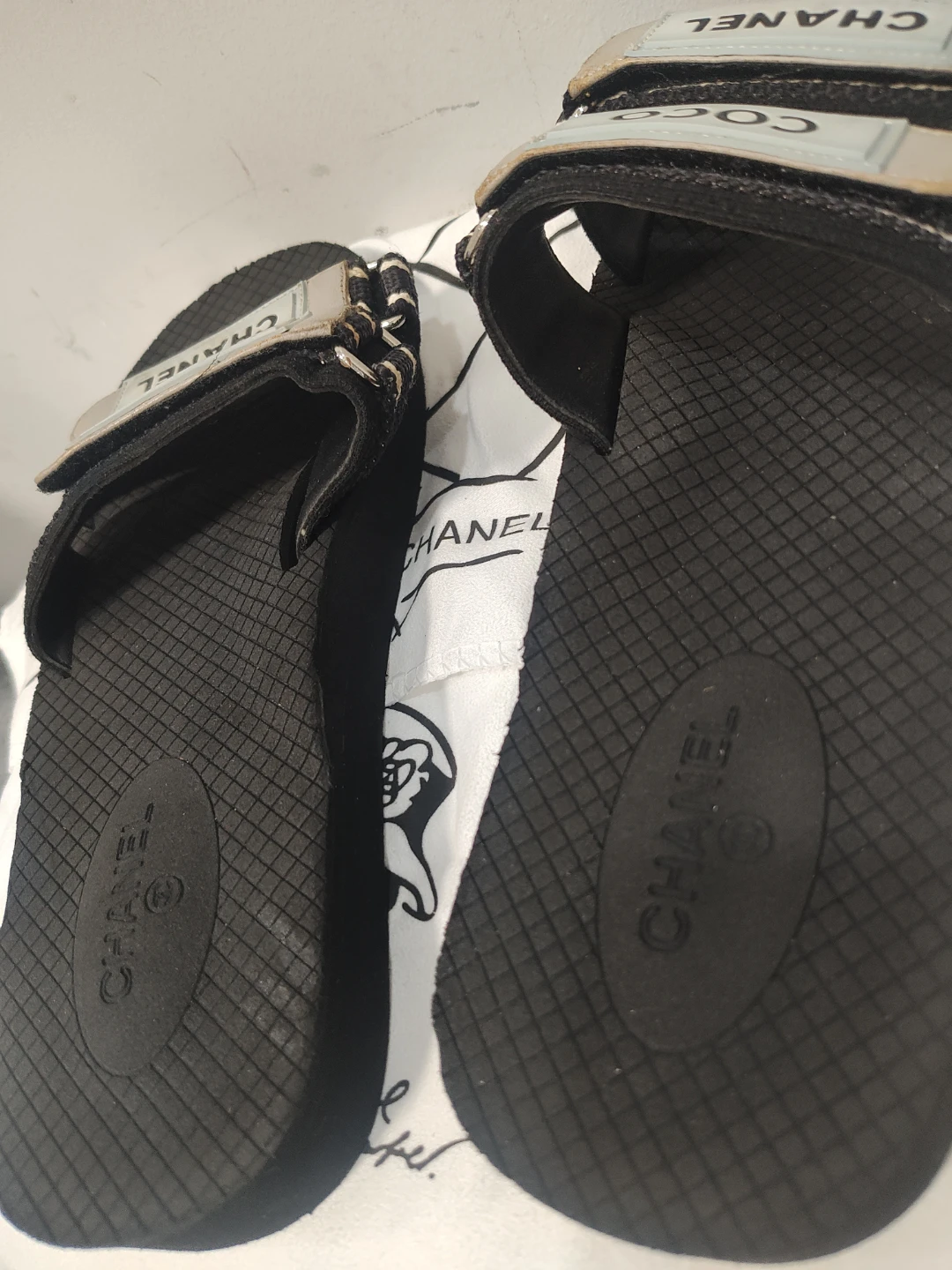 Chanel Coco Slide Sandals Size 36 - photo 3