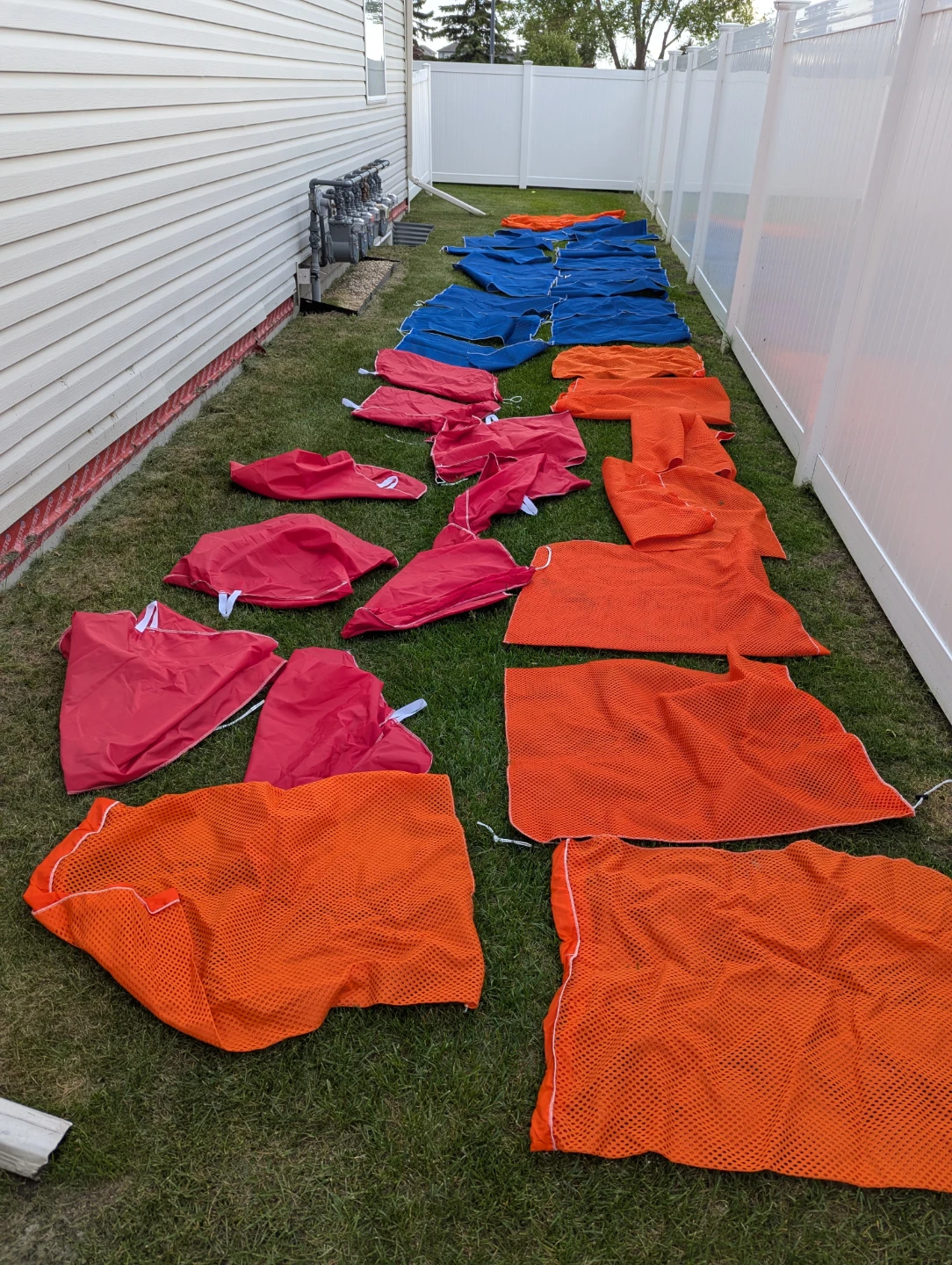 *READ AD* NEW durable large mesh and solid red bags good for...