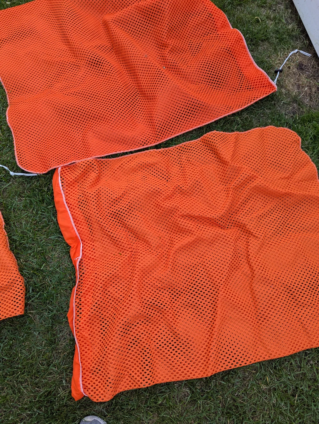 *READ AD* NEW durable large mesh and solid red bags good for... - photo 2