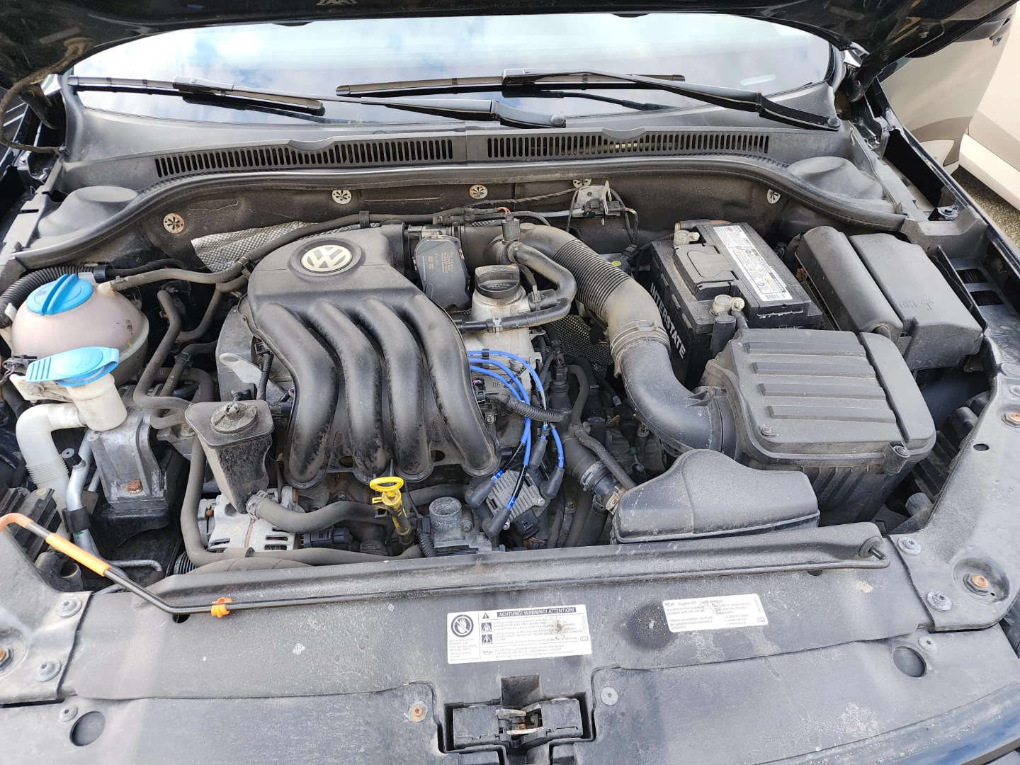 Volkswagen Jetta Sedan - photo 3