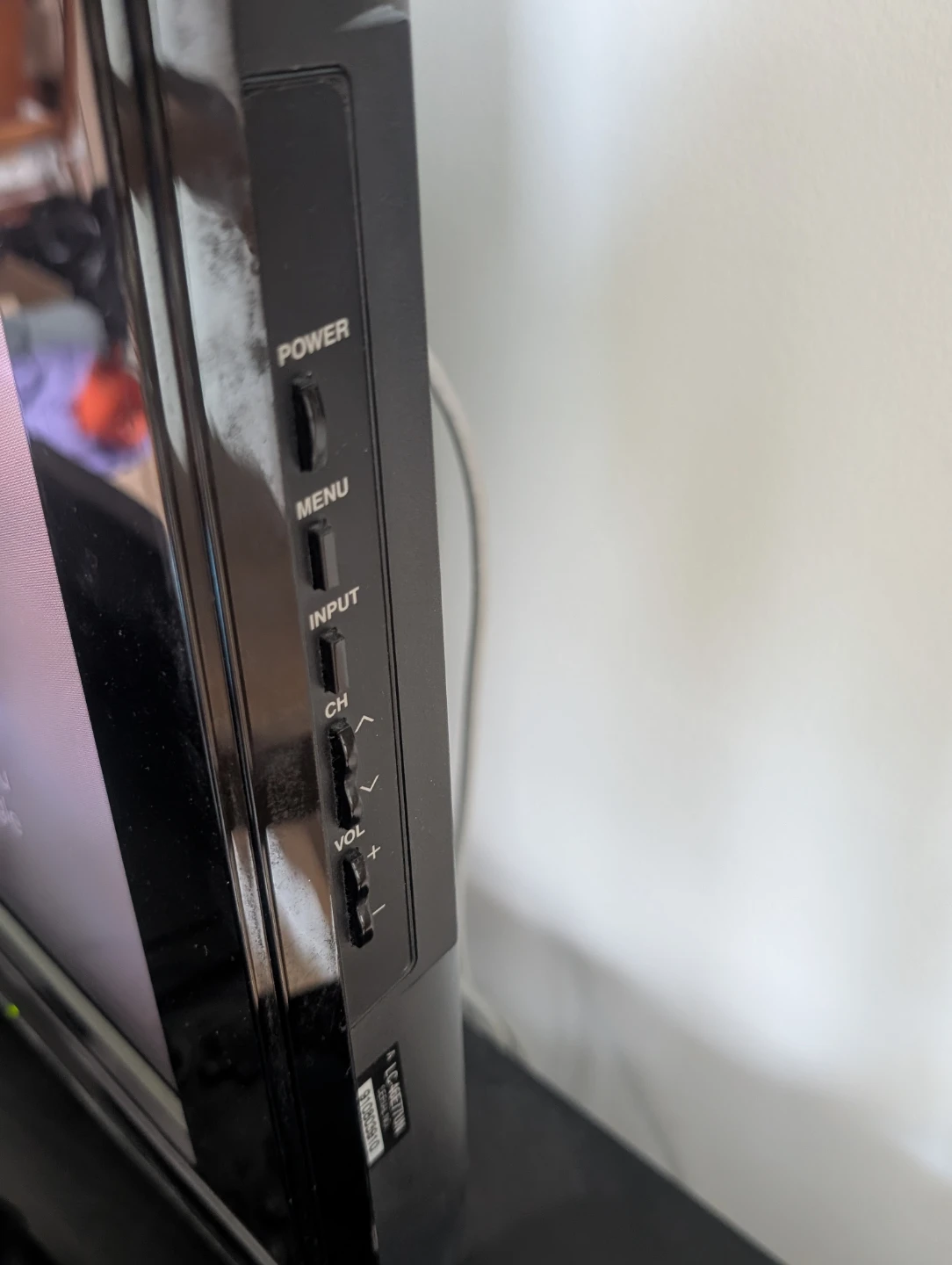50" TV with lots of ports (Sharp Aquos) - photo 3