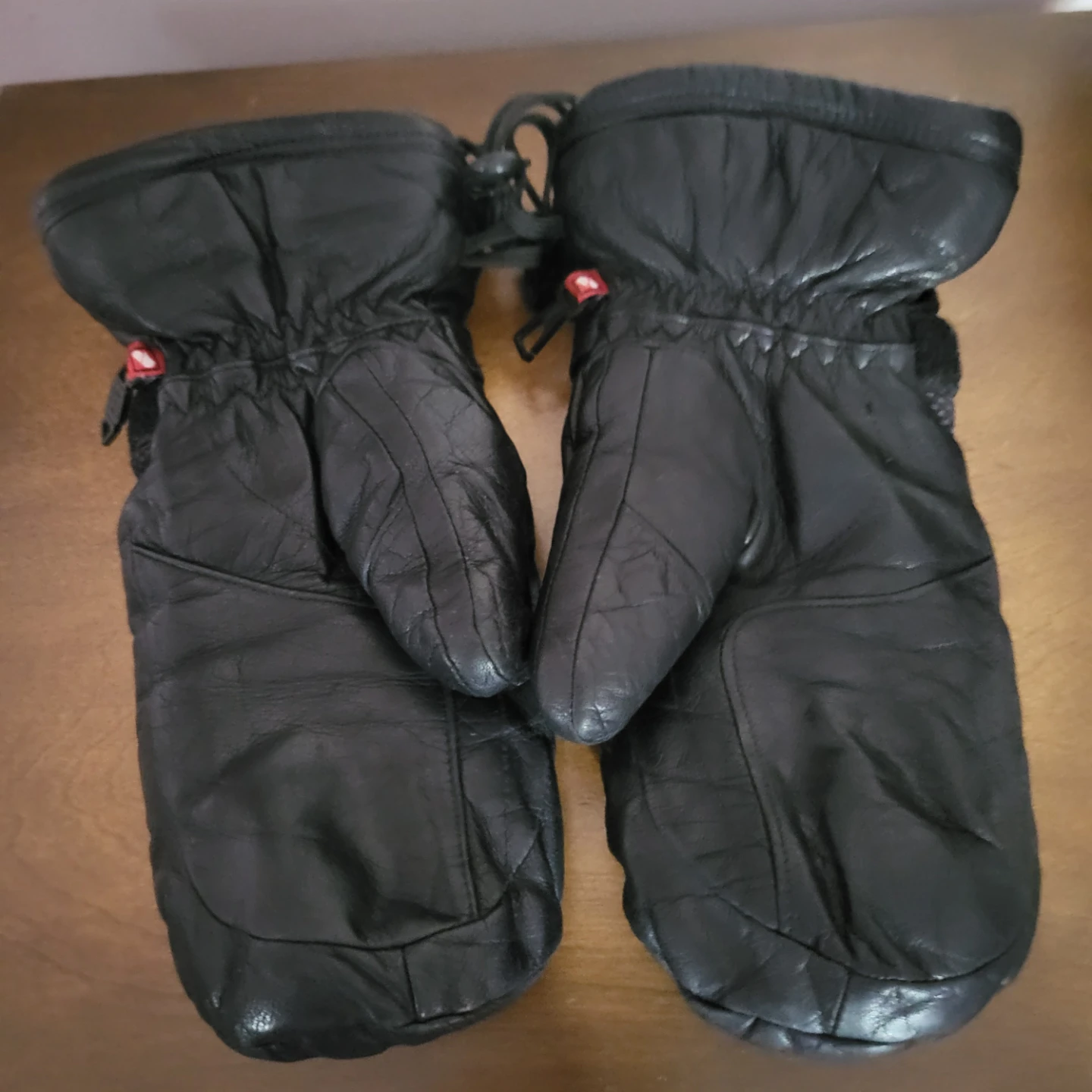 Kombi Ladies Black Mittens - Size L