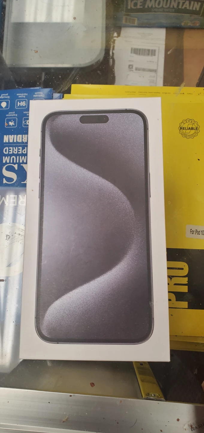 Apple iPhone 15 plus - photo 2
