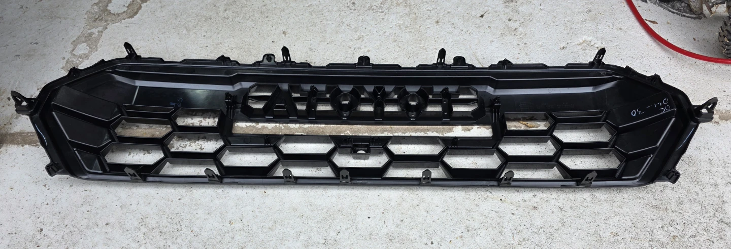 Toyota Tacoma Front Grille - photo 4