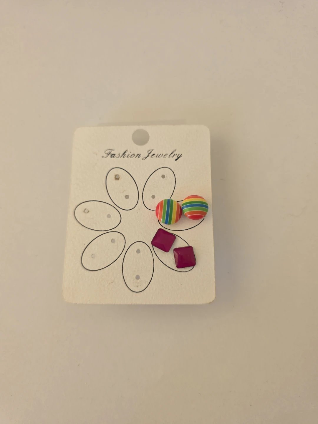 New stud earrings - photo 2