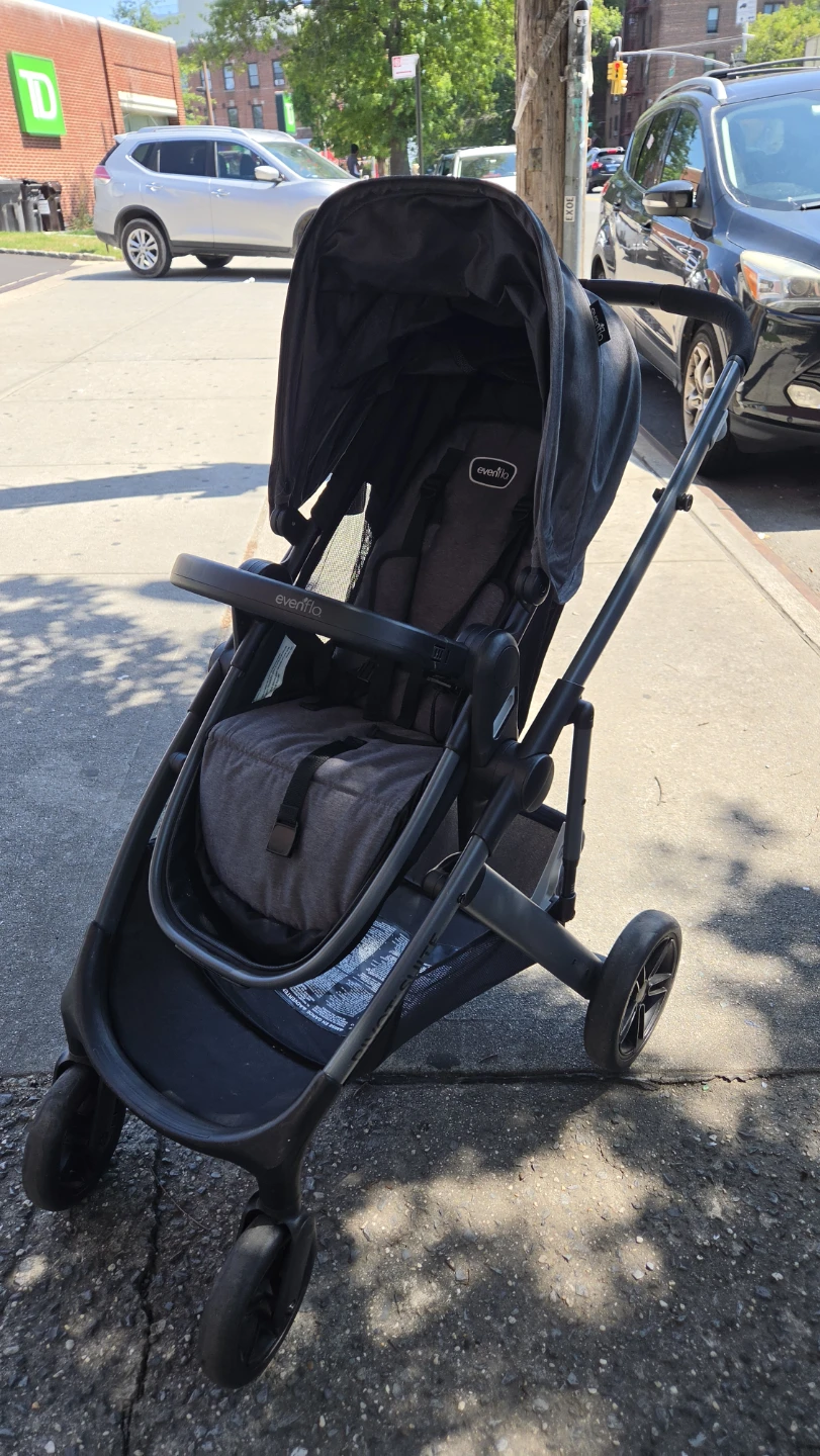 Evenflo Pivot Xpand Travel System - Charcoal - photo 2