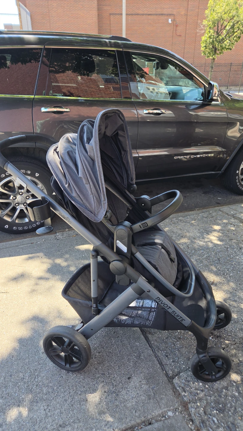 Evenflo Pivot Xpand Travel System - Charcoal - photo 4