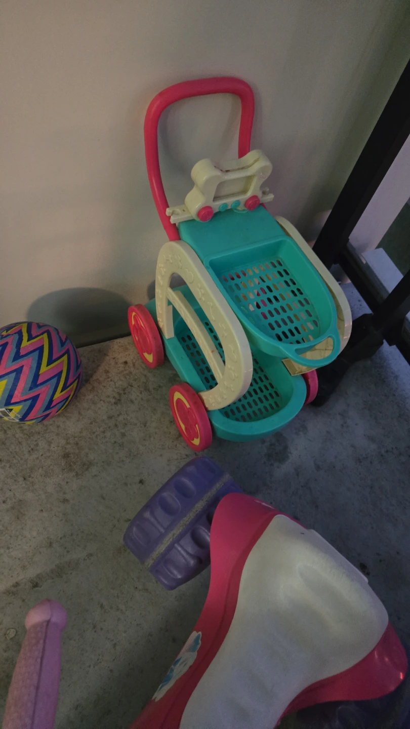 Fisher-Price Pink & Purple Toy Tricycle - photo 3