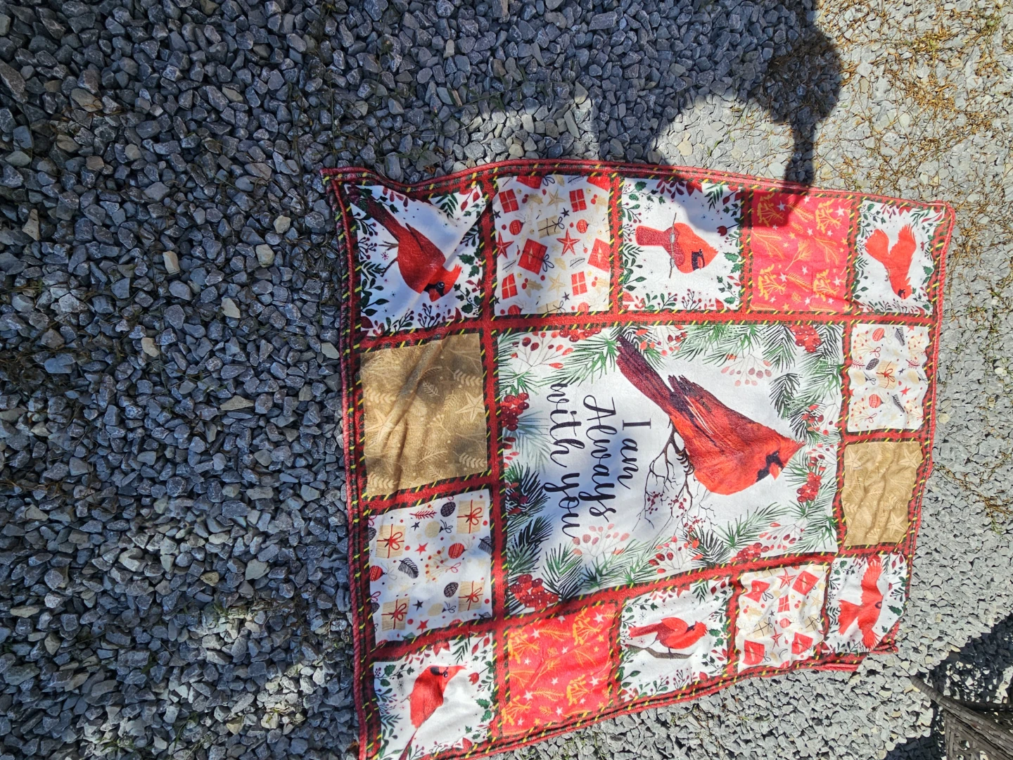 Cardinal  Blanket