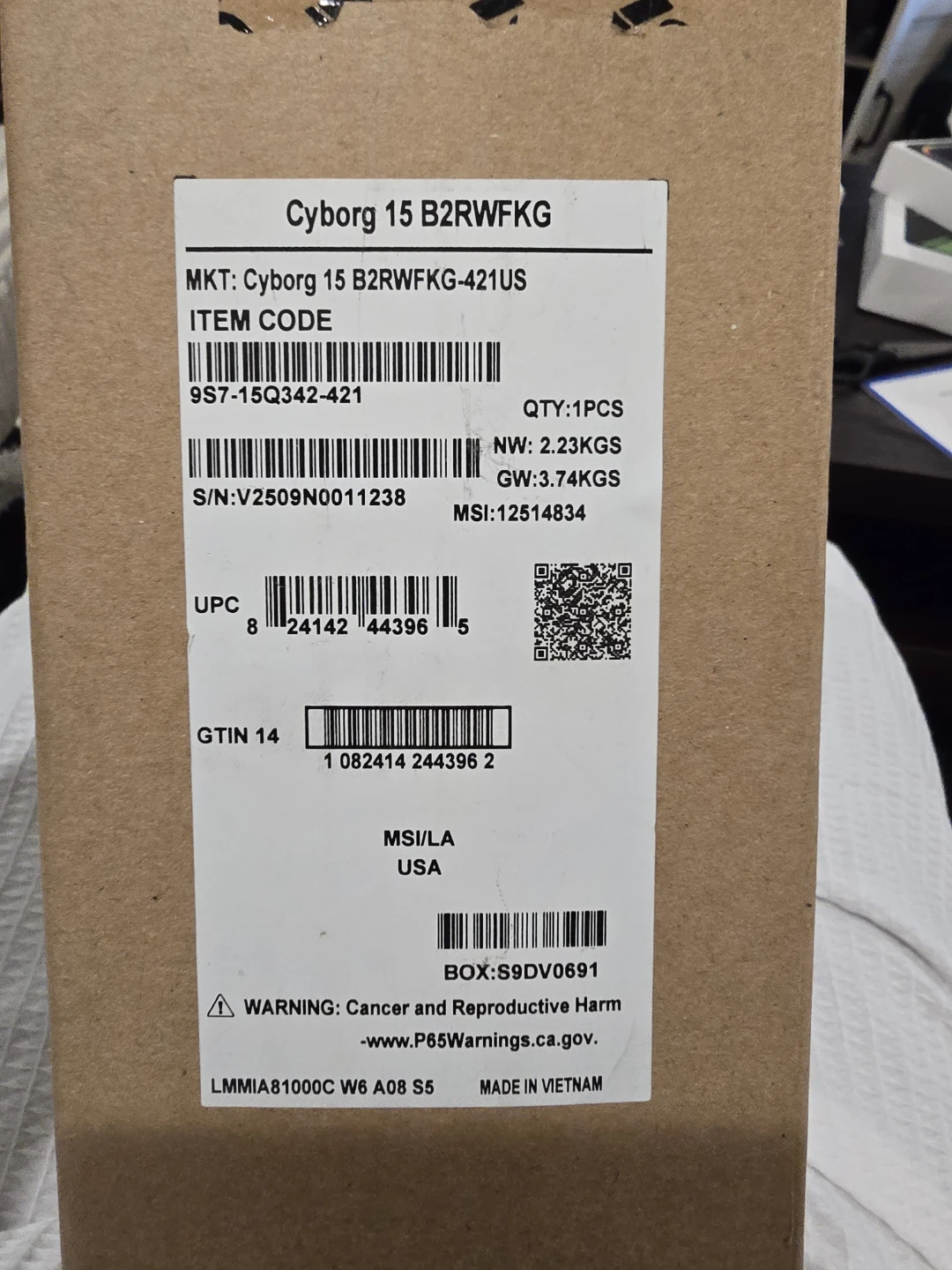 MSI Cyborg 15 B2RFWKG Laptop