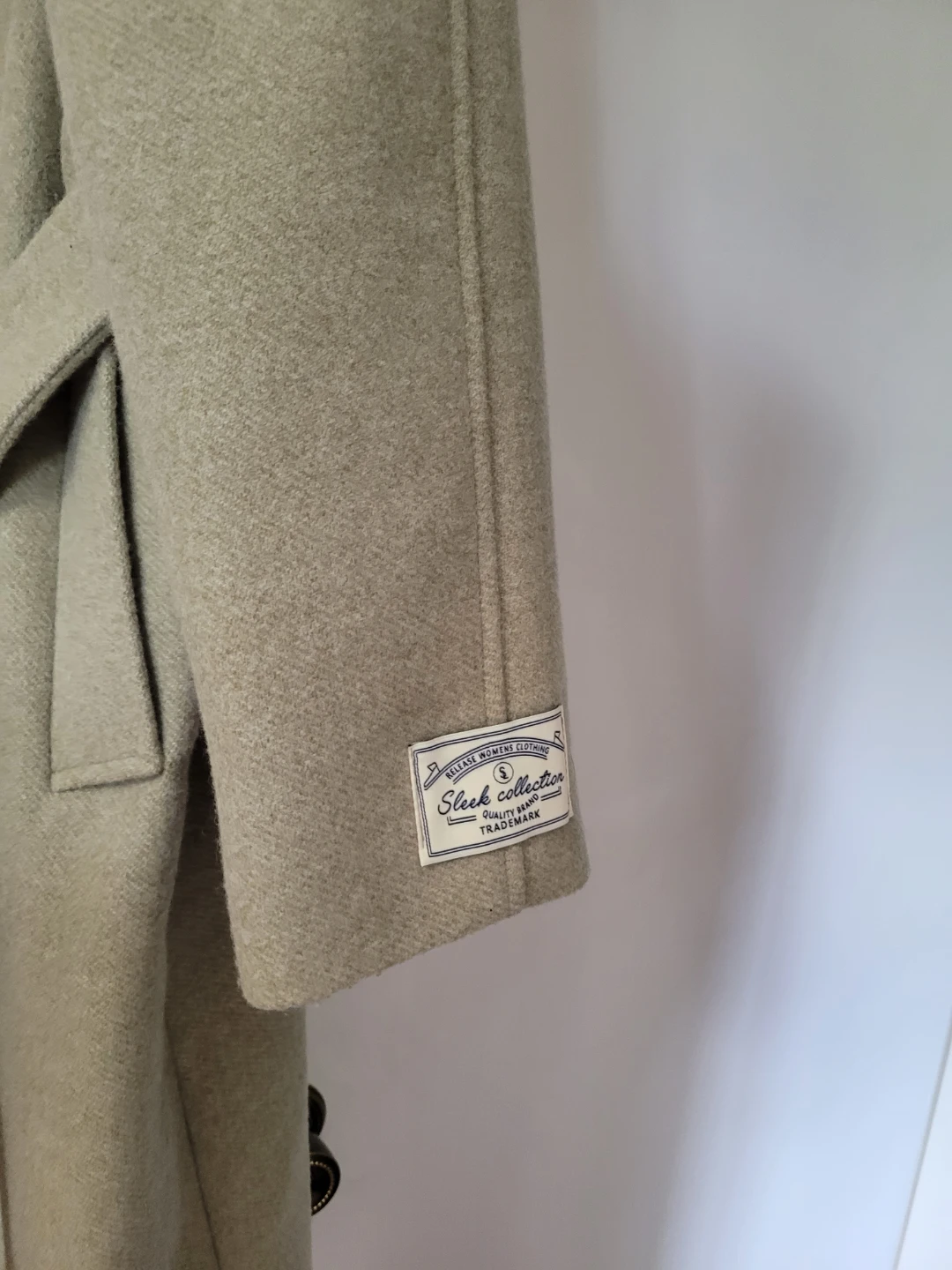 SLEEK Collection Women's Coat - photo 5