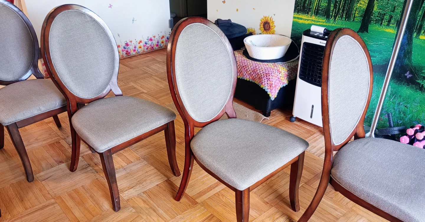 Set of 4 Dining Chairs