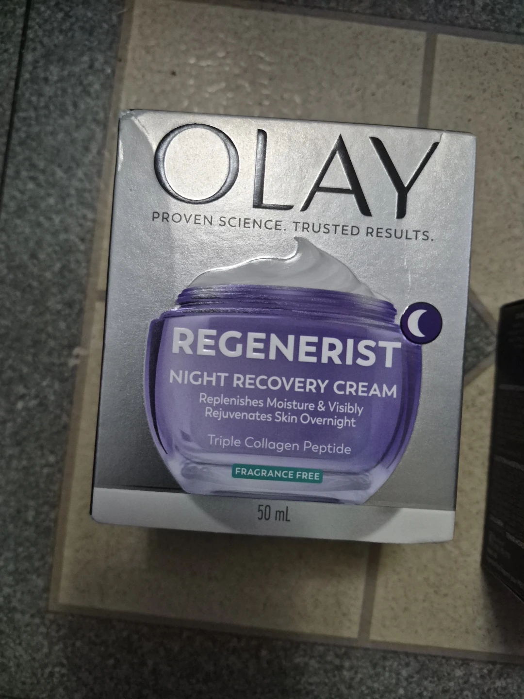 Olay Regenerist Retinol24 Night Cream 50 mL - photo 2