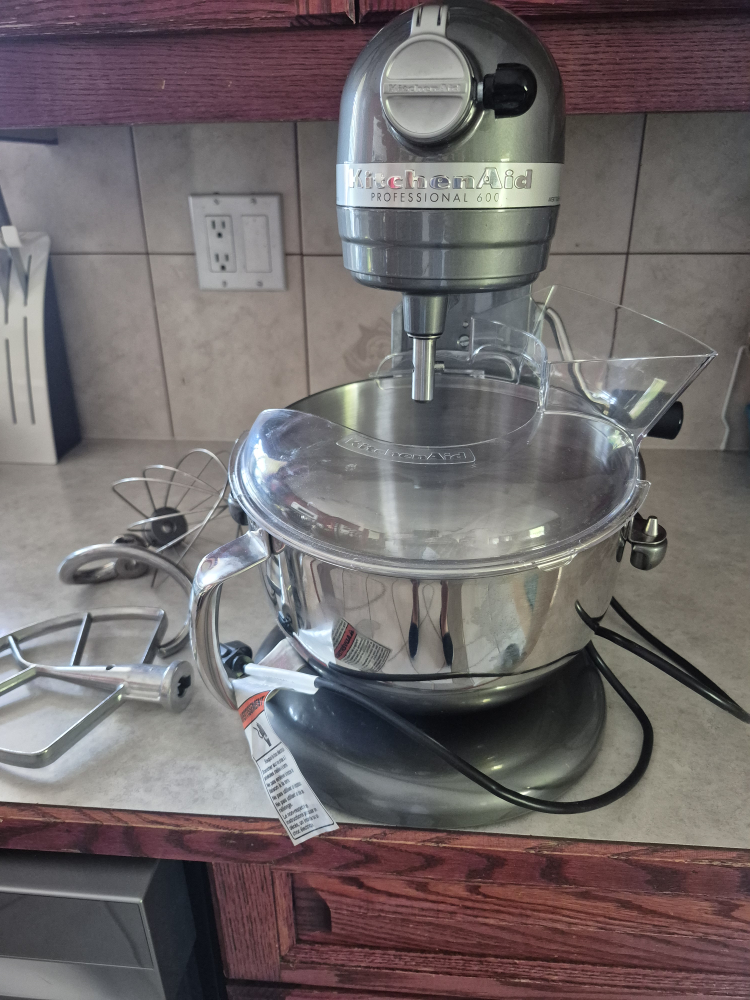 KitchenAid Professional 600 6QT 575Watt stand mixer