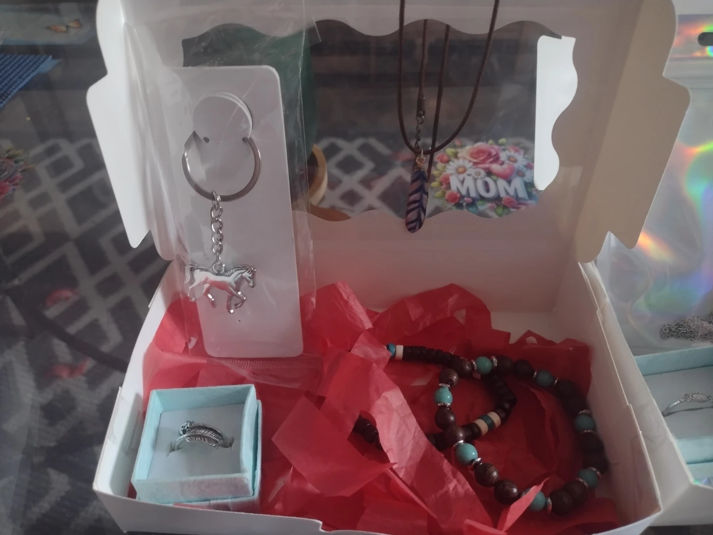 Jewellery Set with Horse Keychain and Beaded Bracelet