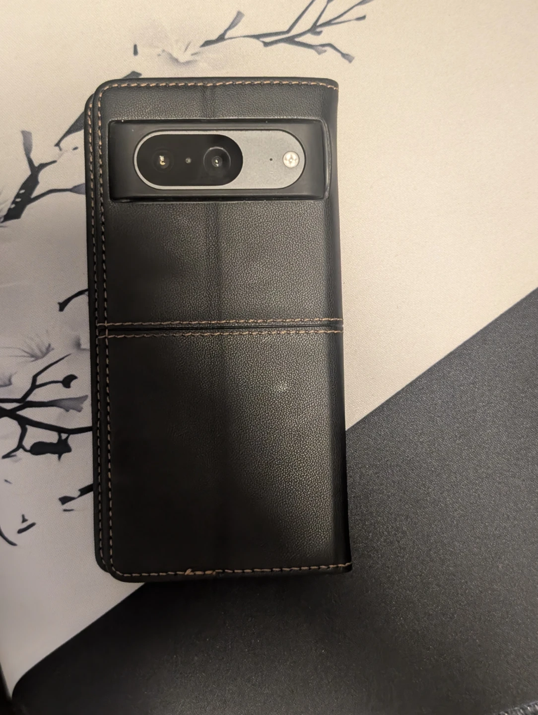 Google Pixel 8 with case | Open to Offers - photo 3