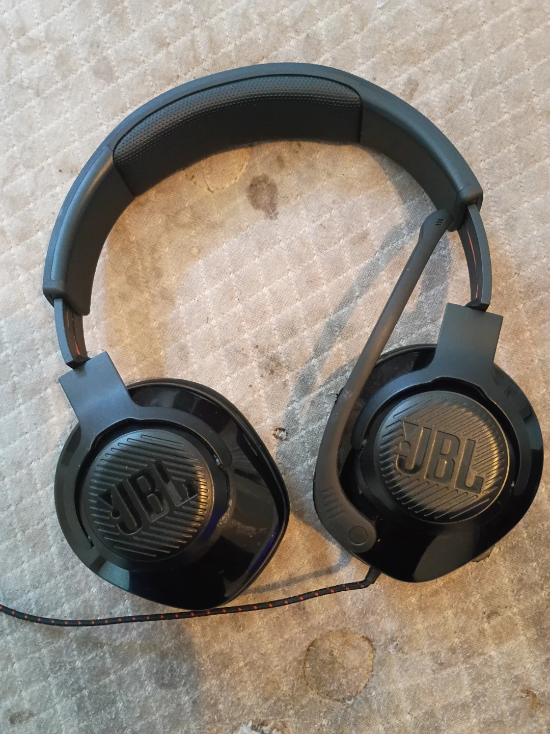 JBL Quantum Gaming Headphones with Mic
