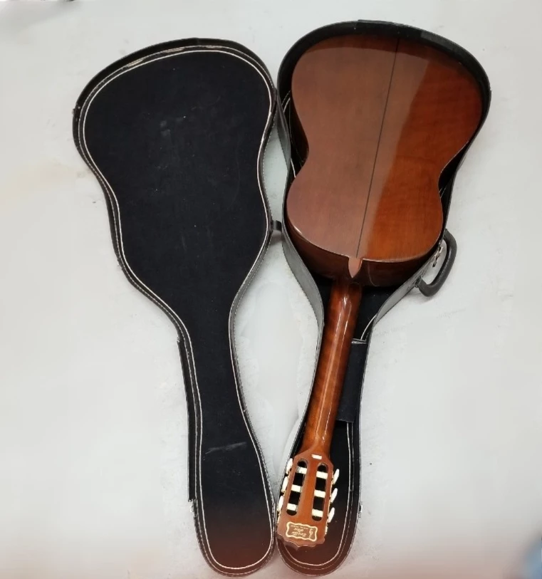 Epiphone C 30 Acoustic Guitar with Hard Case - photo 4