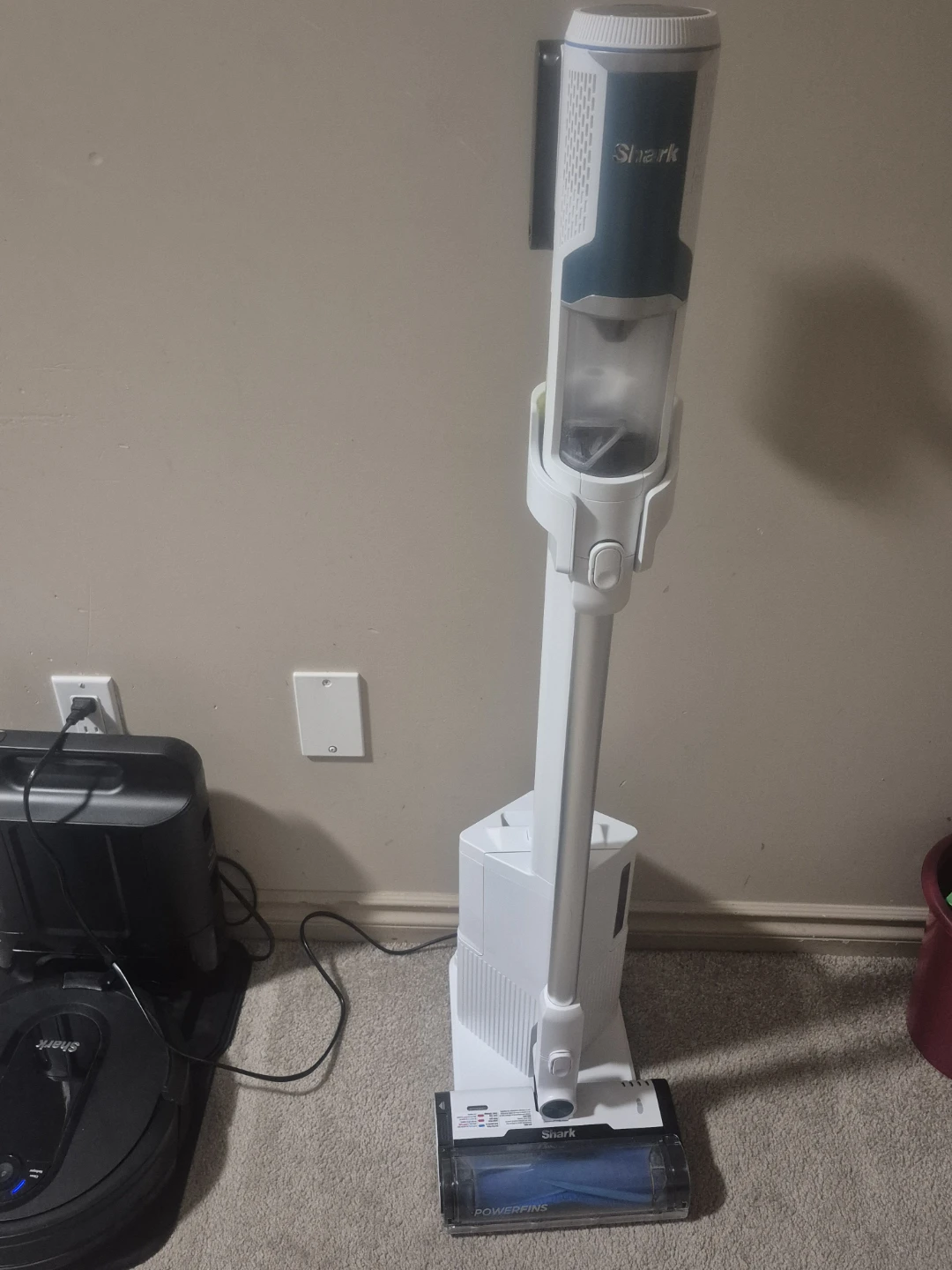 Shark Clean & Empty Cordless Stick Vacuum - photo 5
