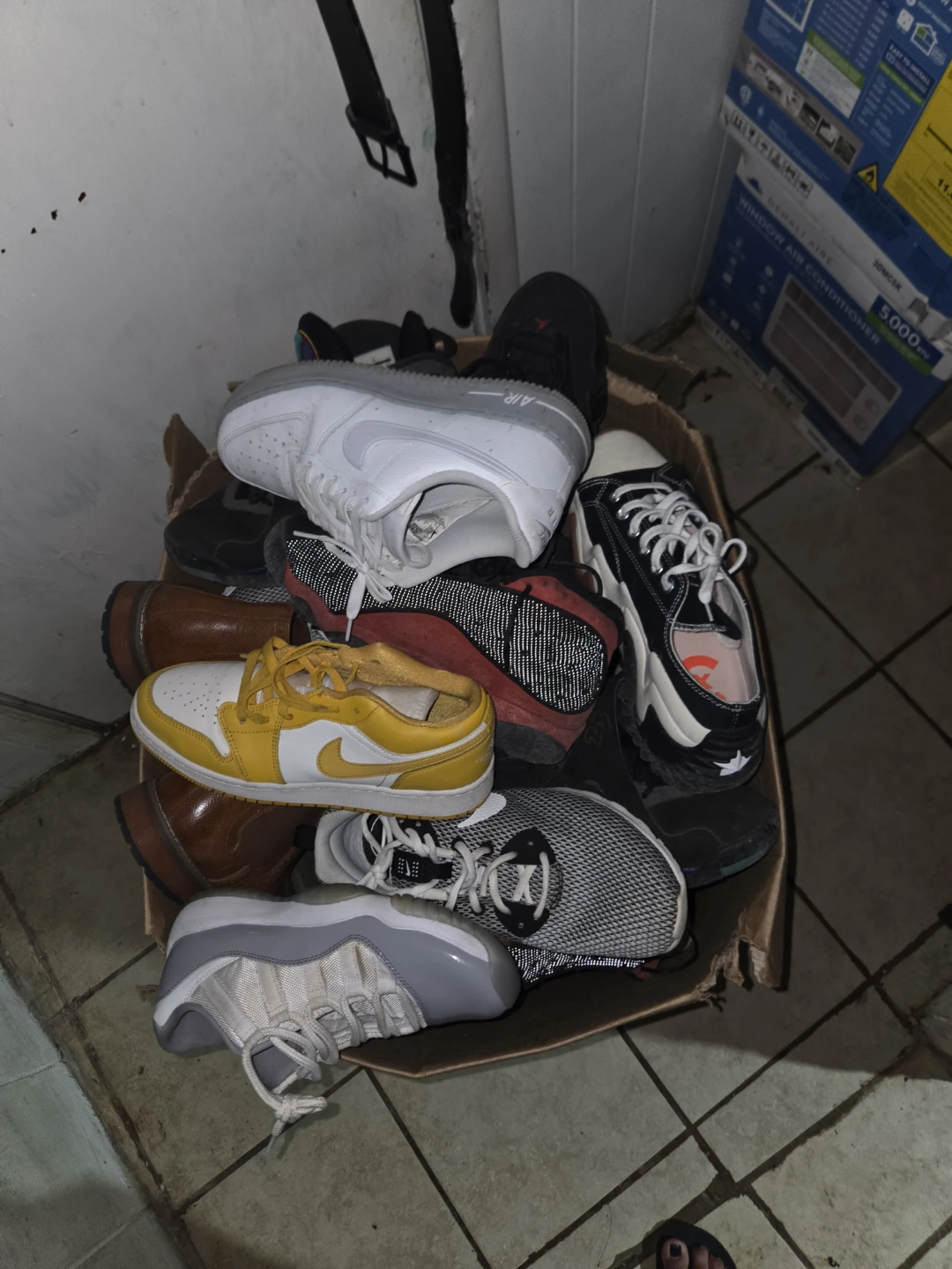 Assorted Nike & Jordan Sneakers Bundle