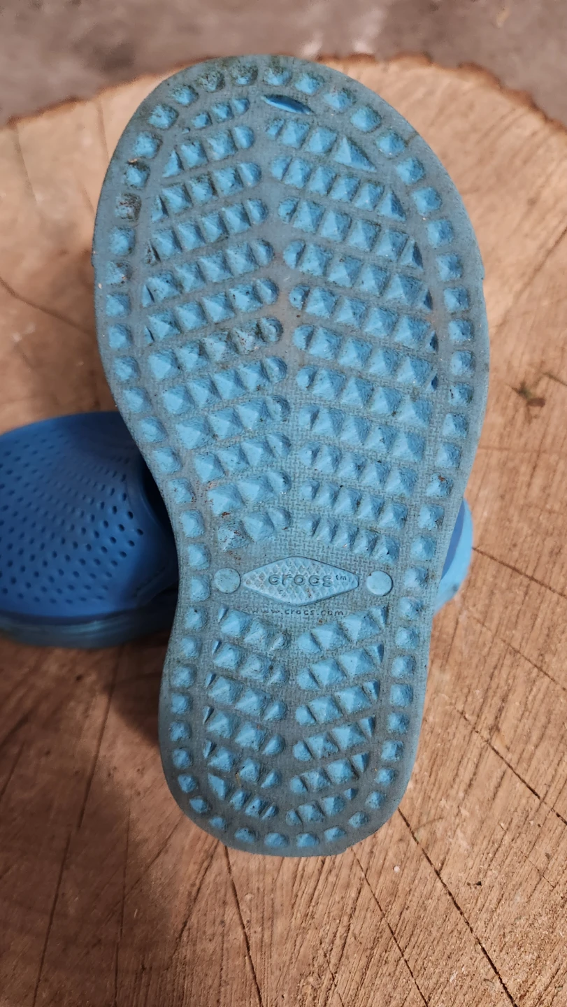Toddler Blue Crocs slip-on shoes - photo 3