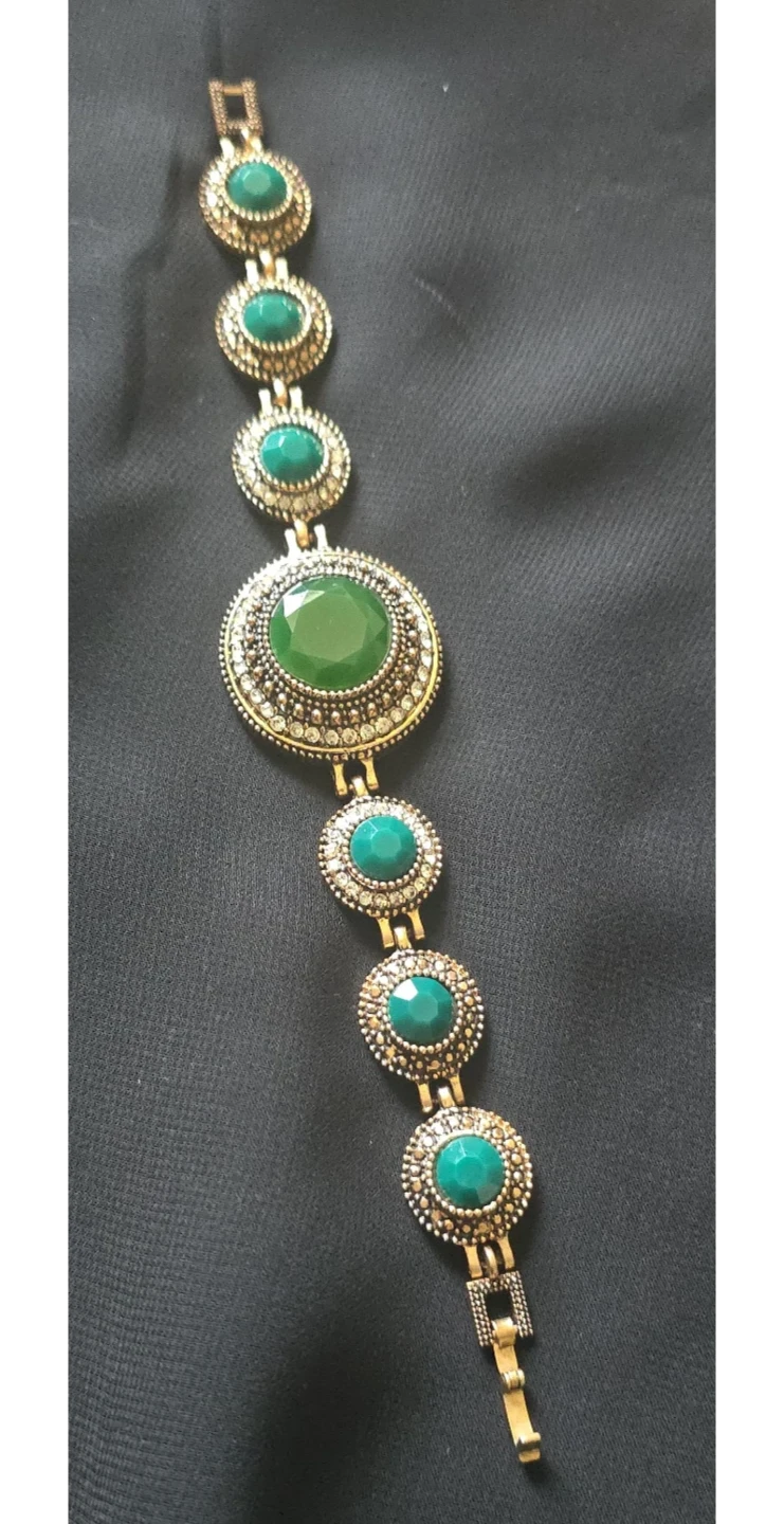 New Gold Tone Green Gemstone Bracelet