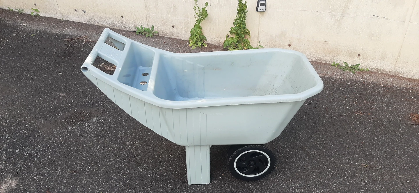 Ames Easy Roller Premium  Lawn Cart