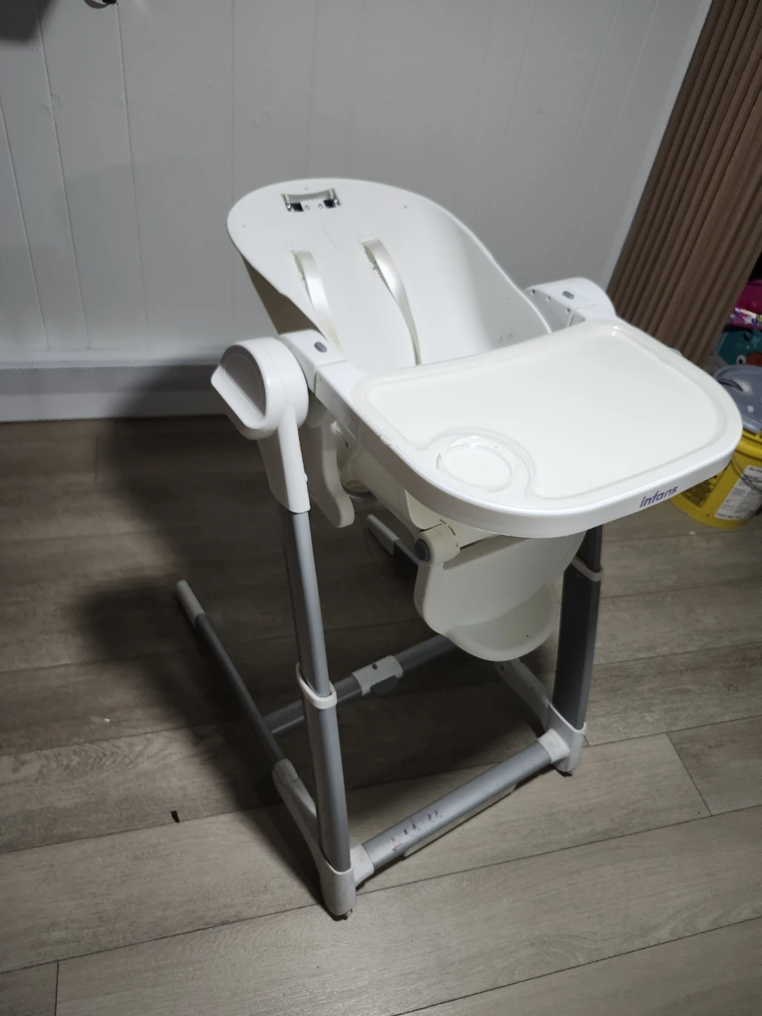 Infans White High Chair - photo 3