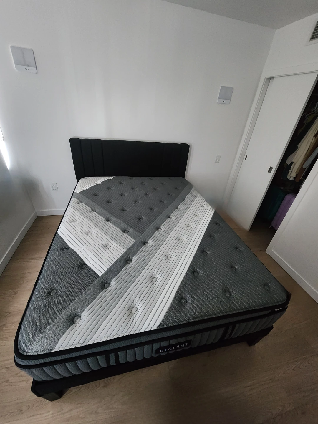Diglant Mattress and Bed frame