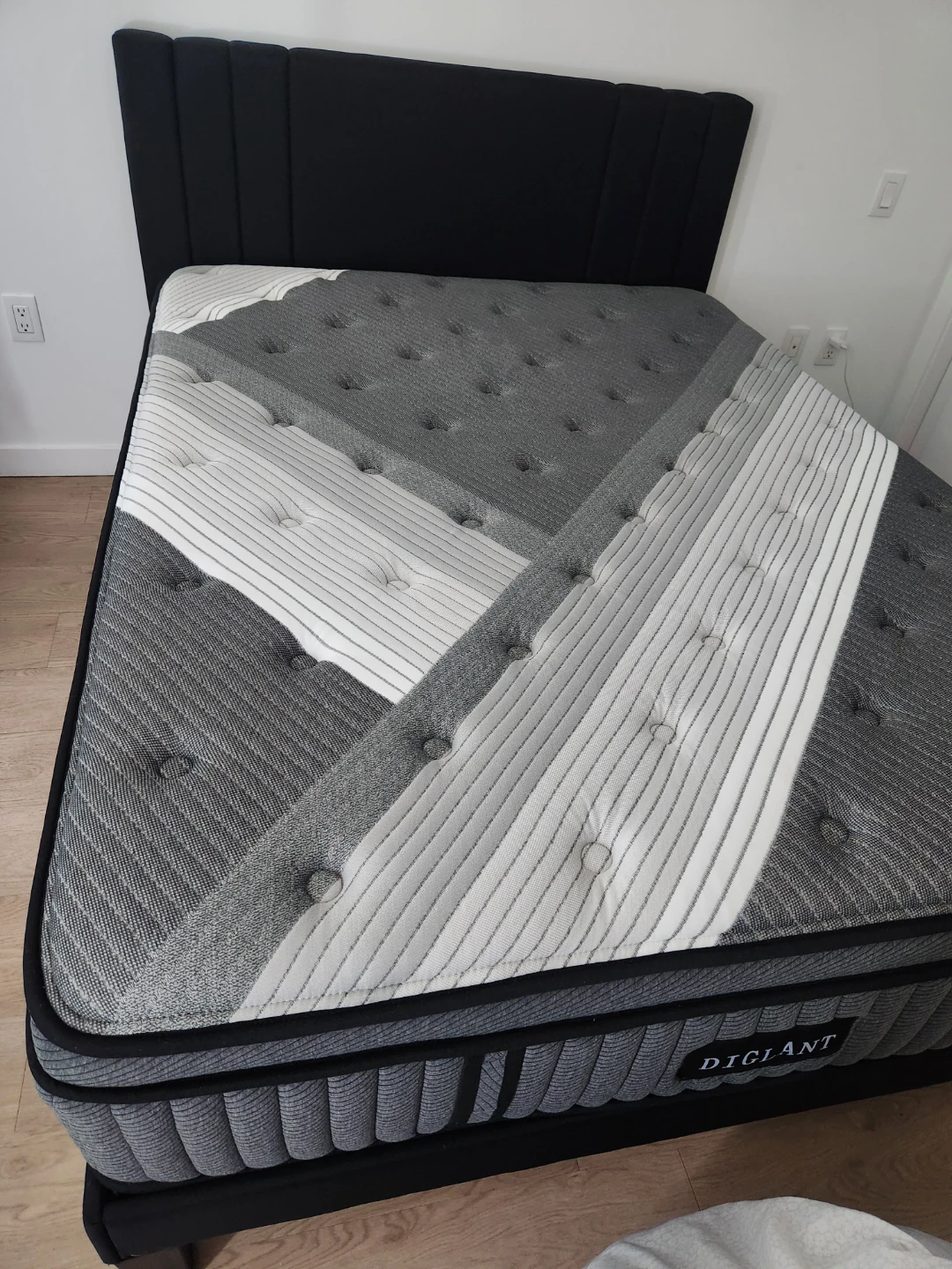 Diglant Mattress and Bed frame - photo 2