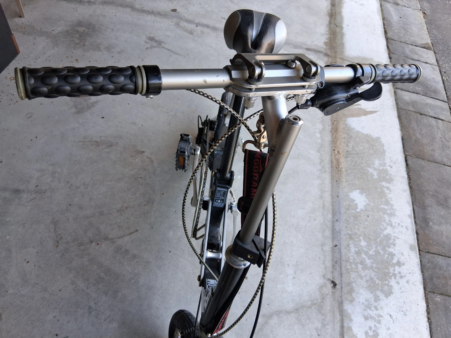 Folding Bicycle with Carrying Bag - photo 2