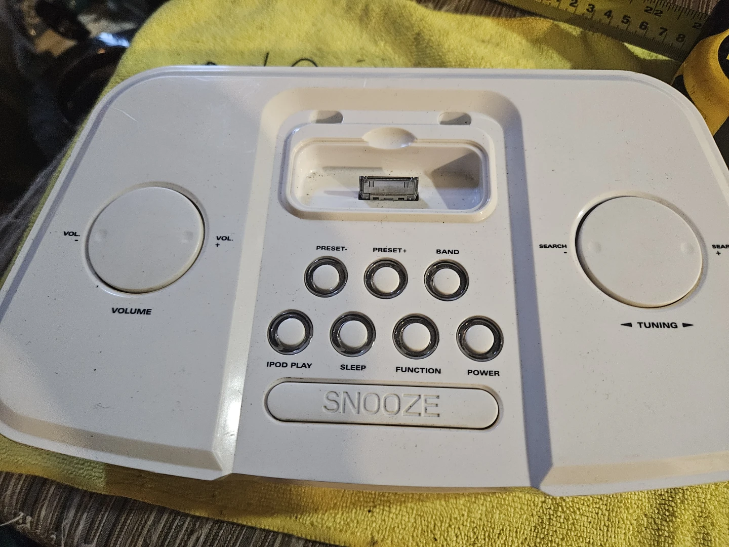 iMODE Clock Radio with Docking Station - photo 4