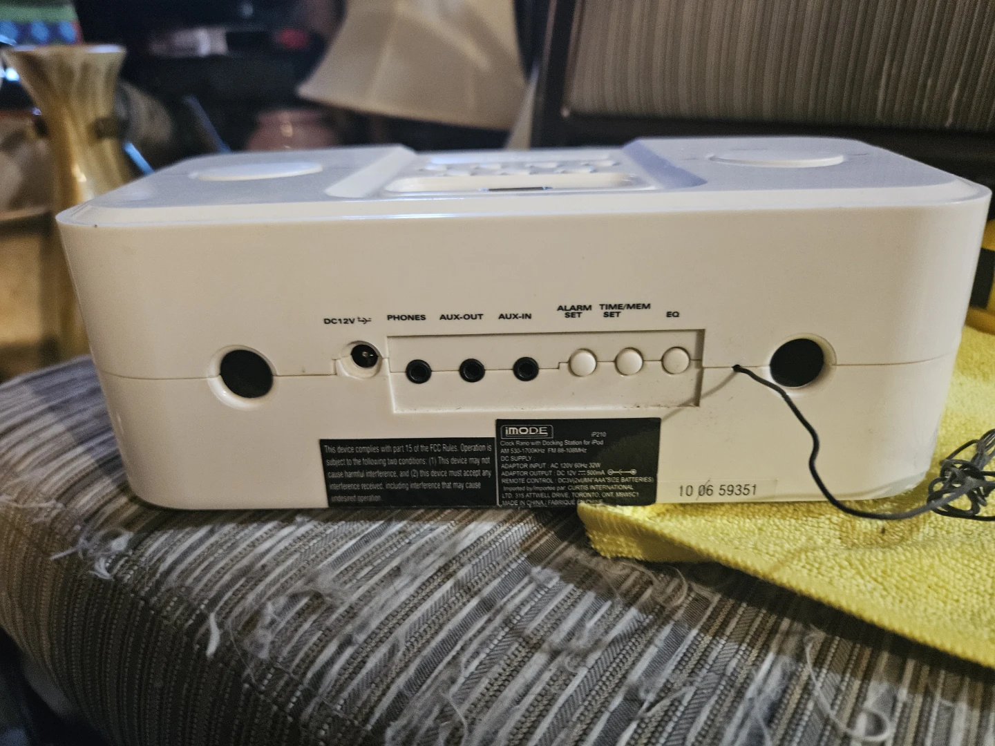 iMODE Clock Radio with Docking Station - photo 5