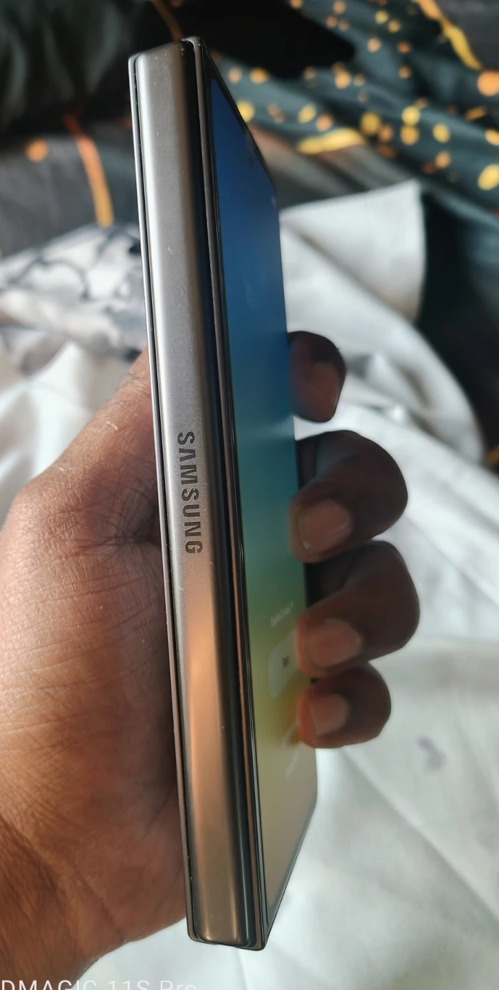 Samsung Z fold 5 - 1TB - photo 2