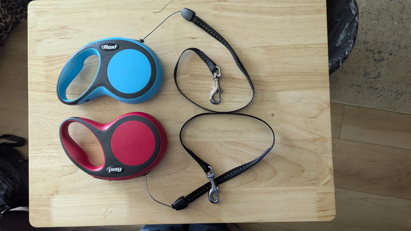 Flexi Retractable Dog Leashes - Blue & Red - photo 2