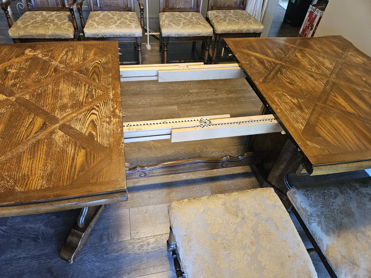 Extendable Dining Table with Chairs - photo 4