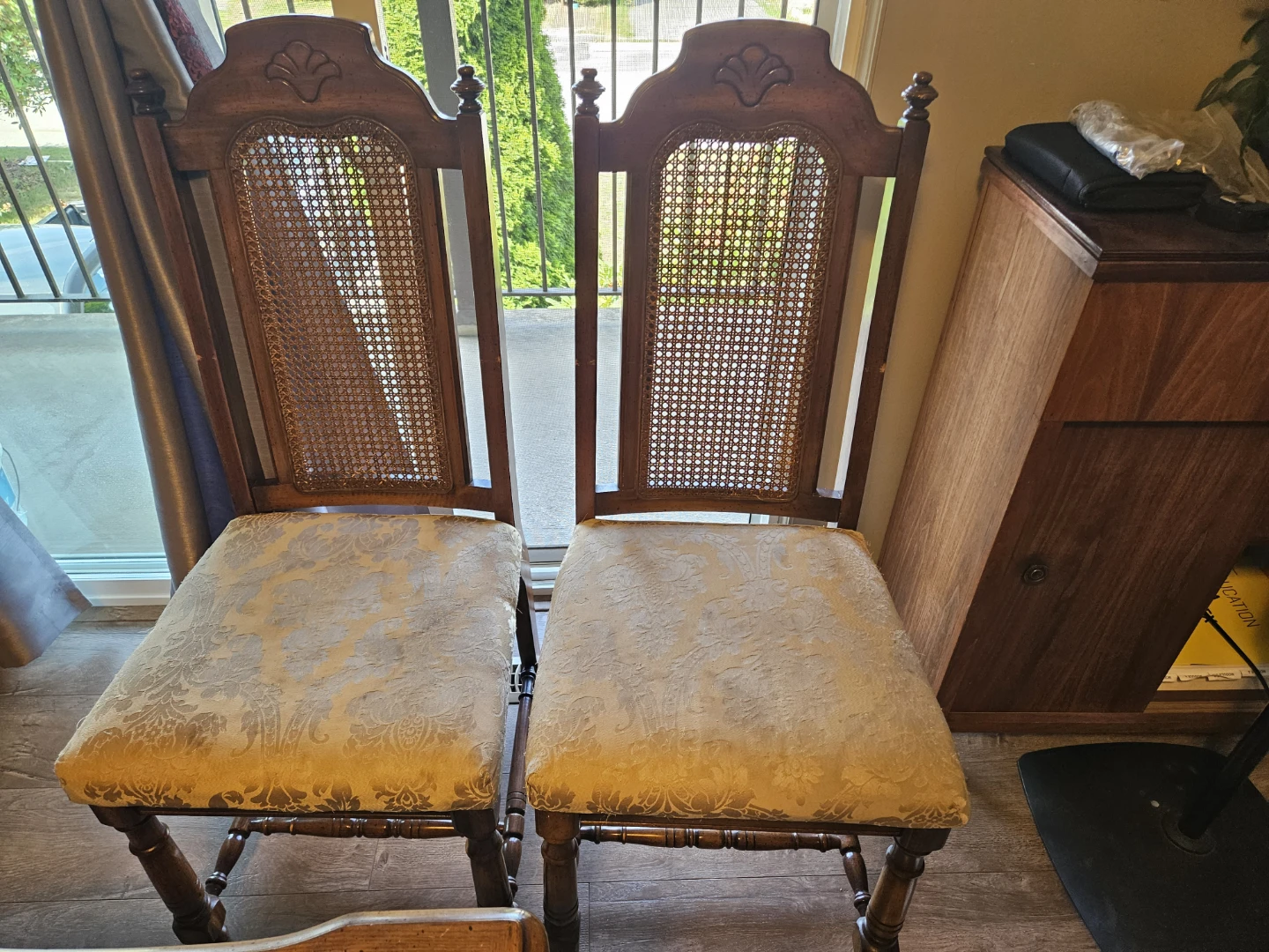 Extendable Dining Table with Chairs - photo 5