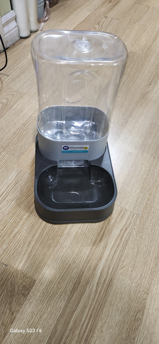 Whiskr City Gravity Waterer