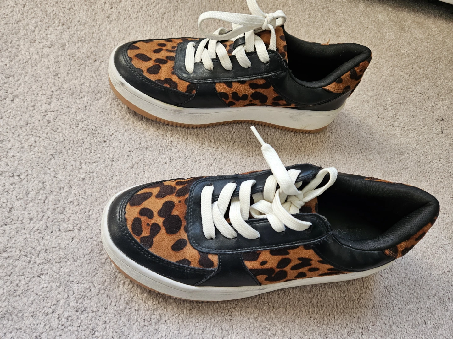 Cute Sneakers - photo 3