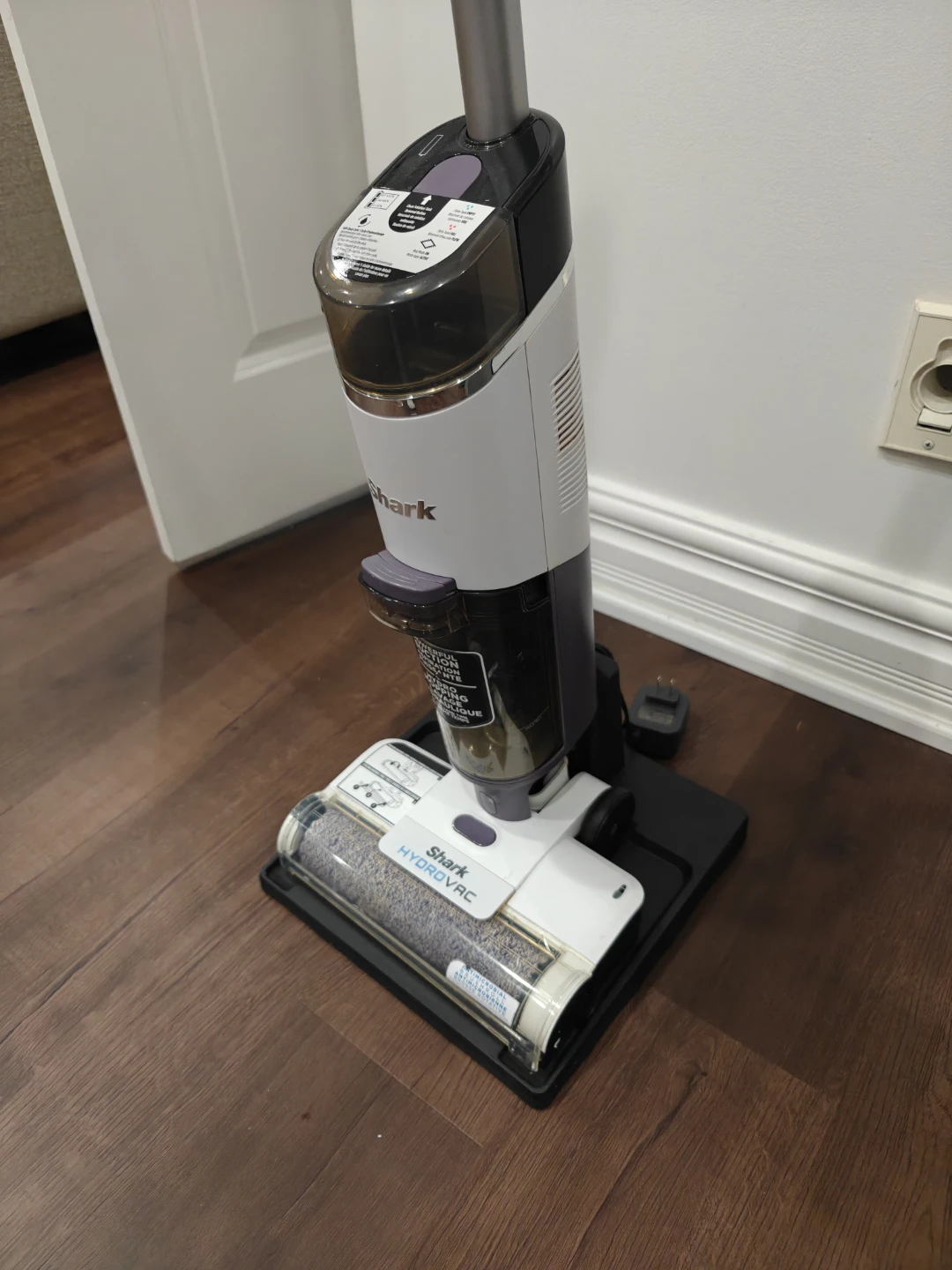 Shark HydroVac Cordless Hard Floor Cleaner - photo 3