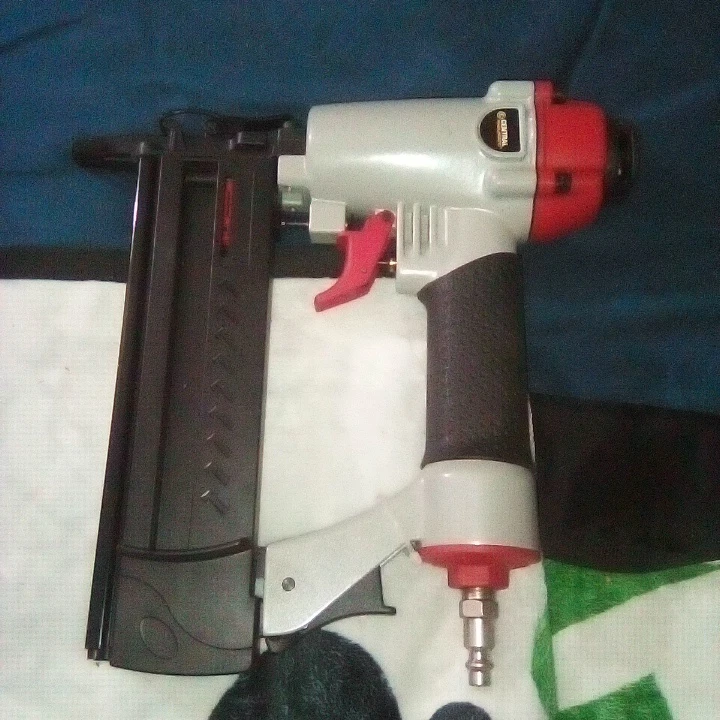 Central Pneumatic Air Nailer
