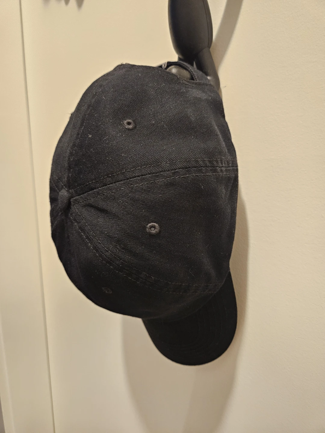 New Balance black strap back hat - photo 4