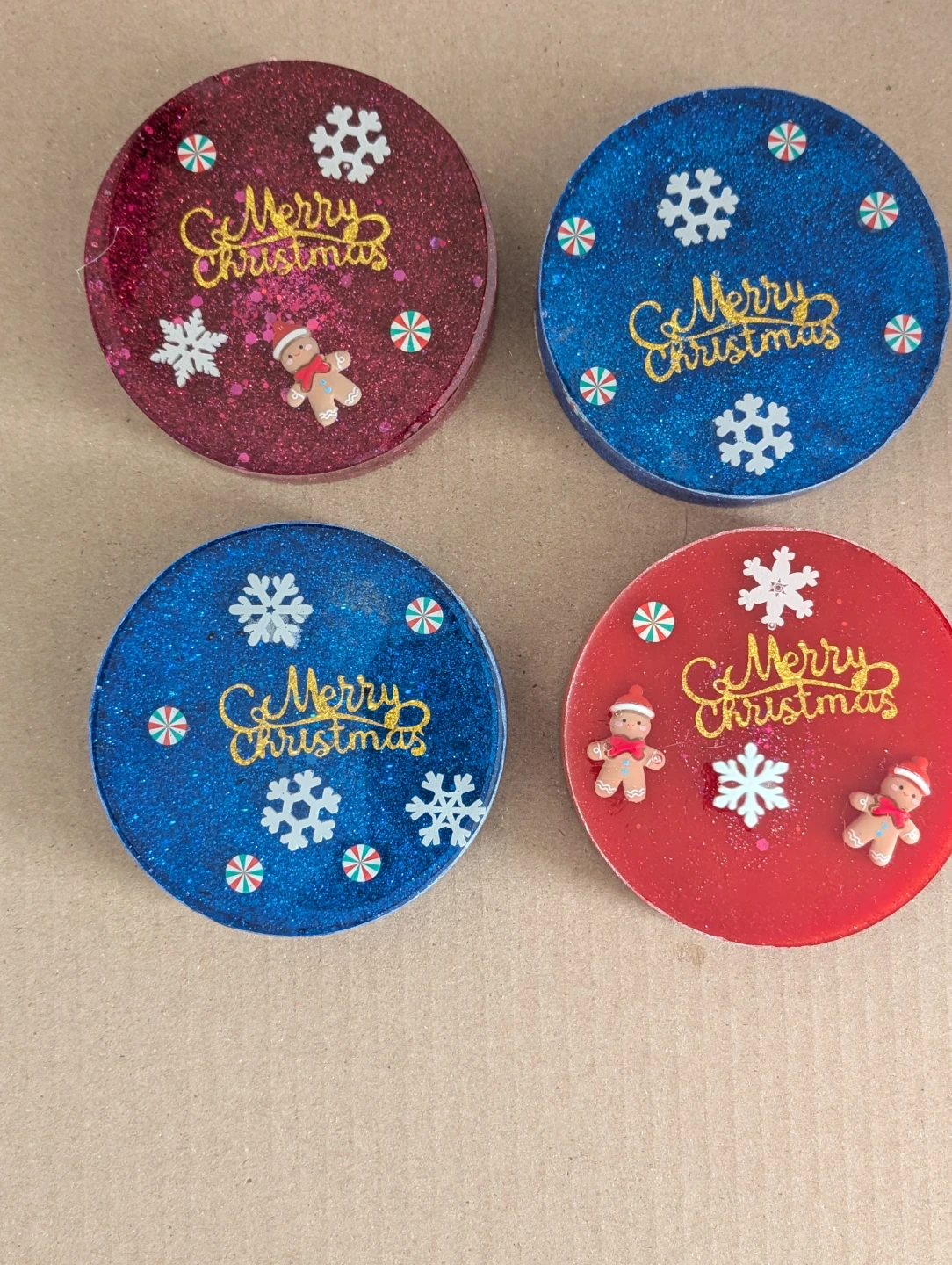 Set of 4 Resin Christmas Coasters - photo 3