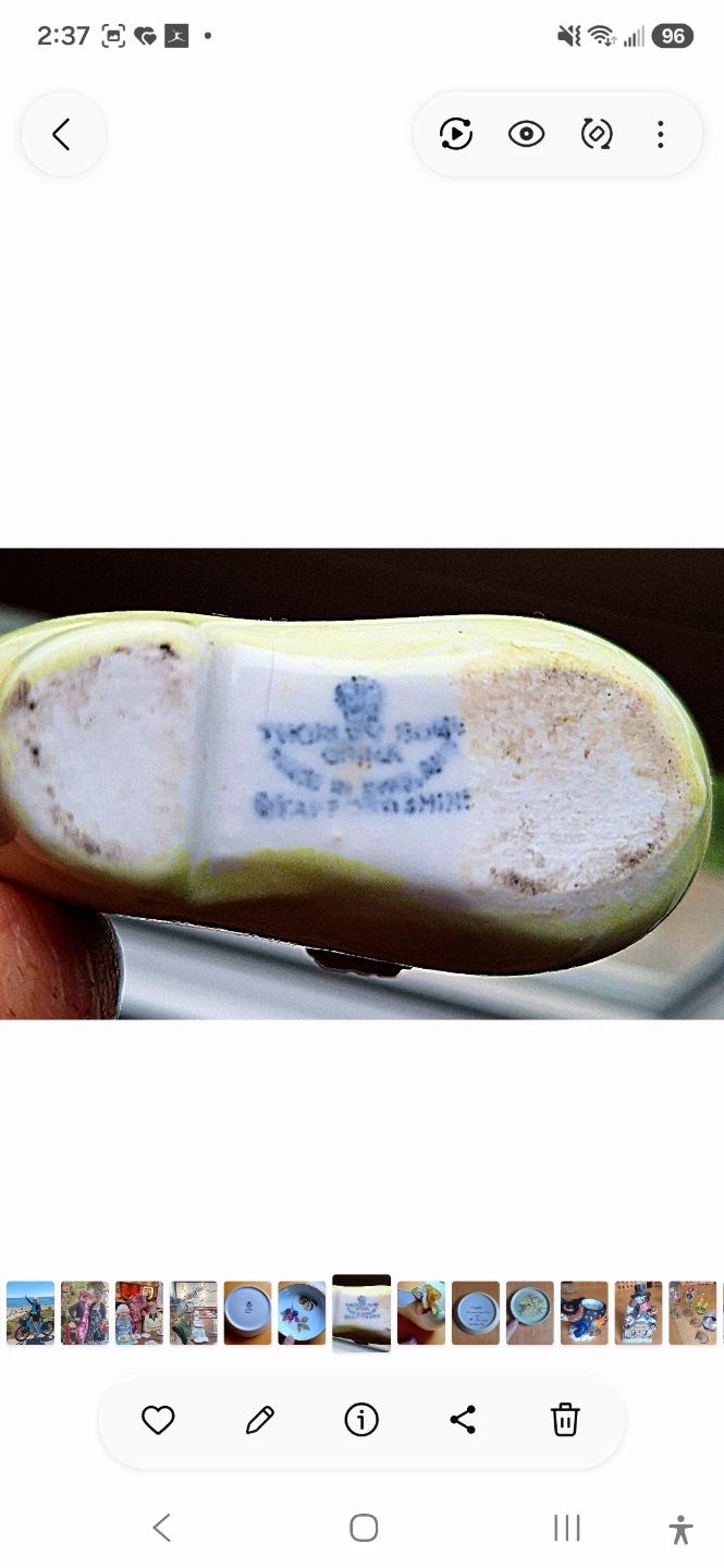 Thomas & Sons Ceramic Shoe Figurine - photo 2