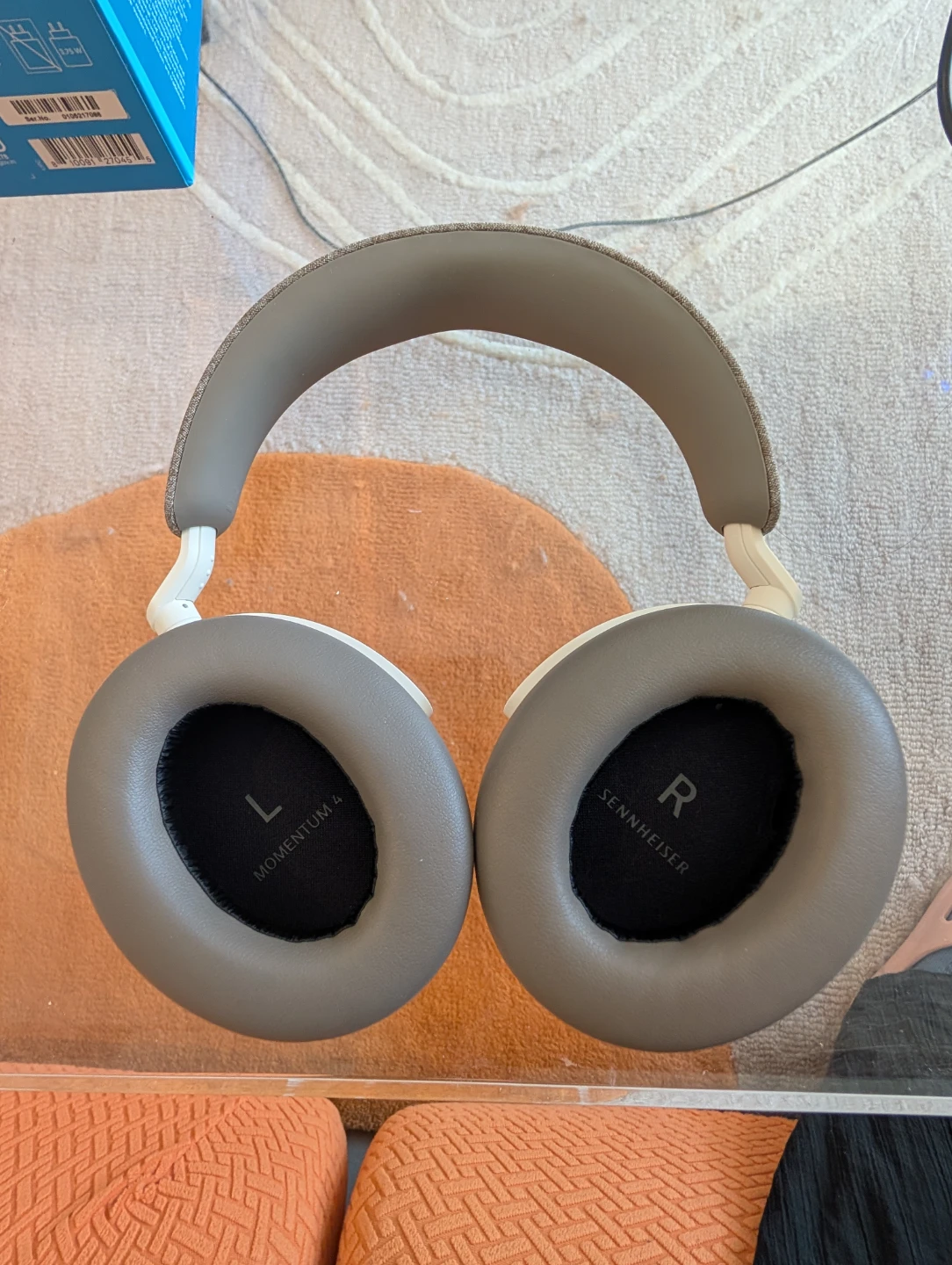 Sennheiser Momentum 4 Wireless Headphones - photo 2