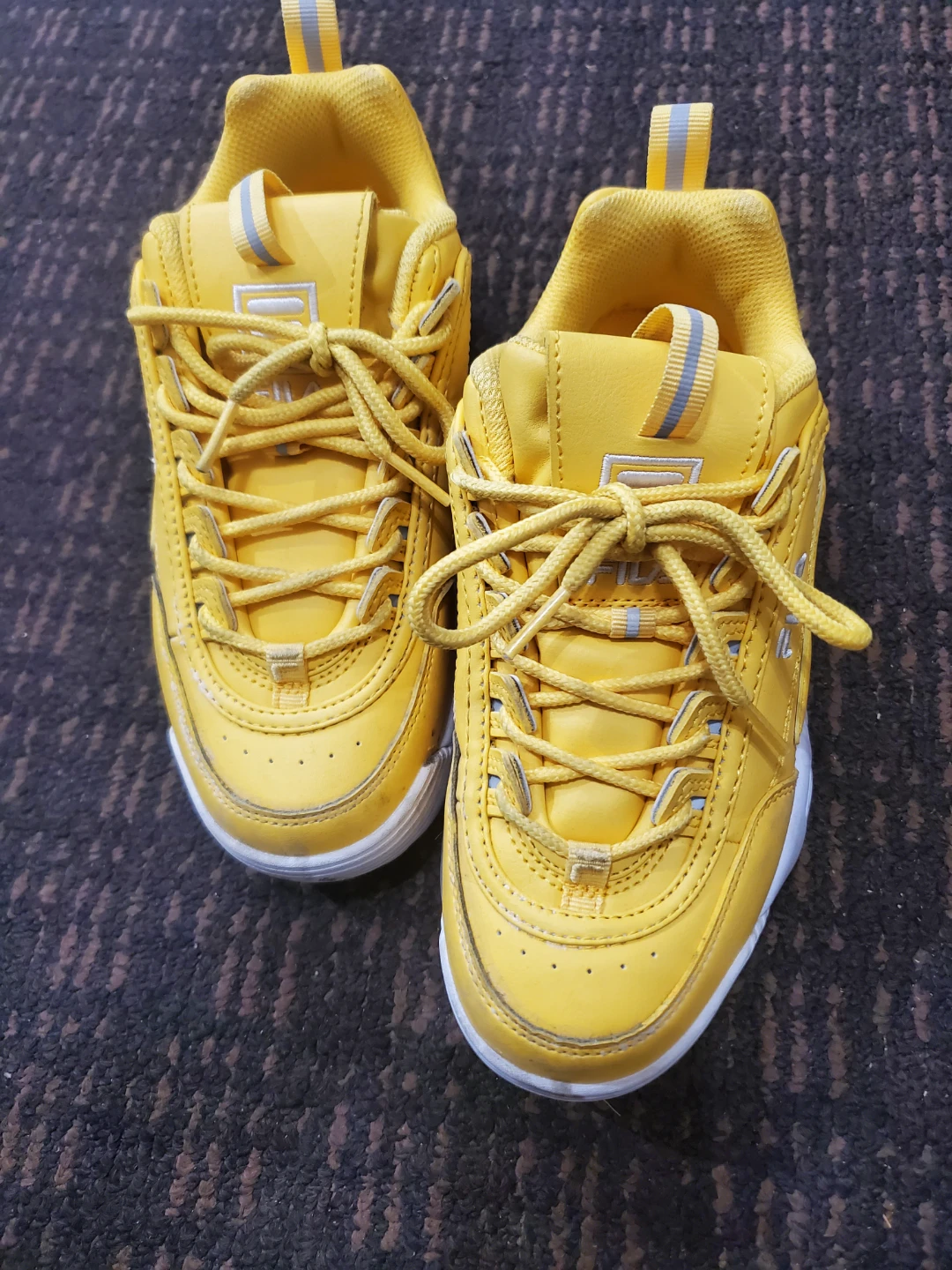 Yellow Fila Sneakers size 4 (Big kids) - photo 2