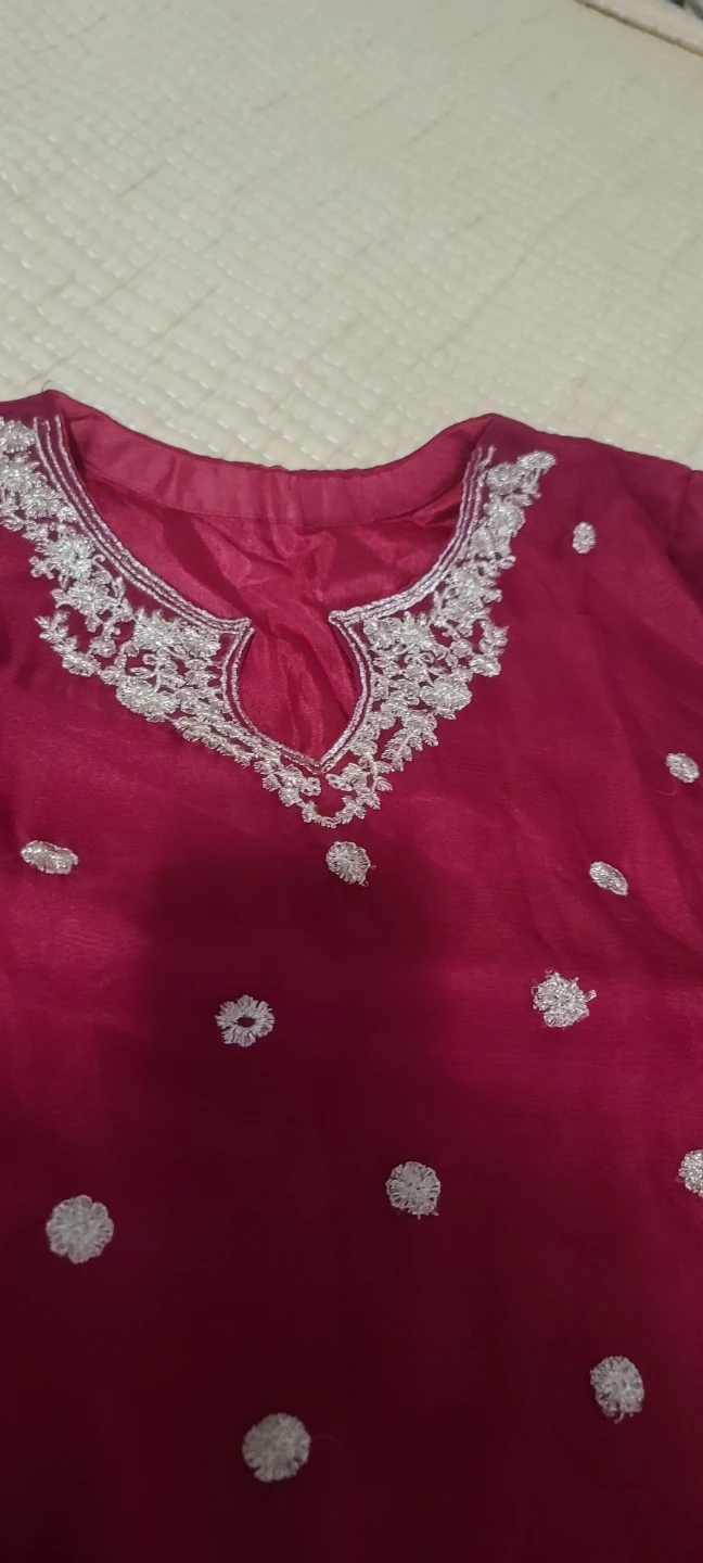 Maroon Embroidered Kurti with Pants and Dupatta - photo 3