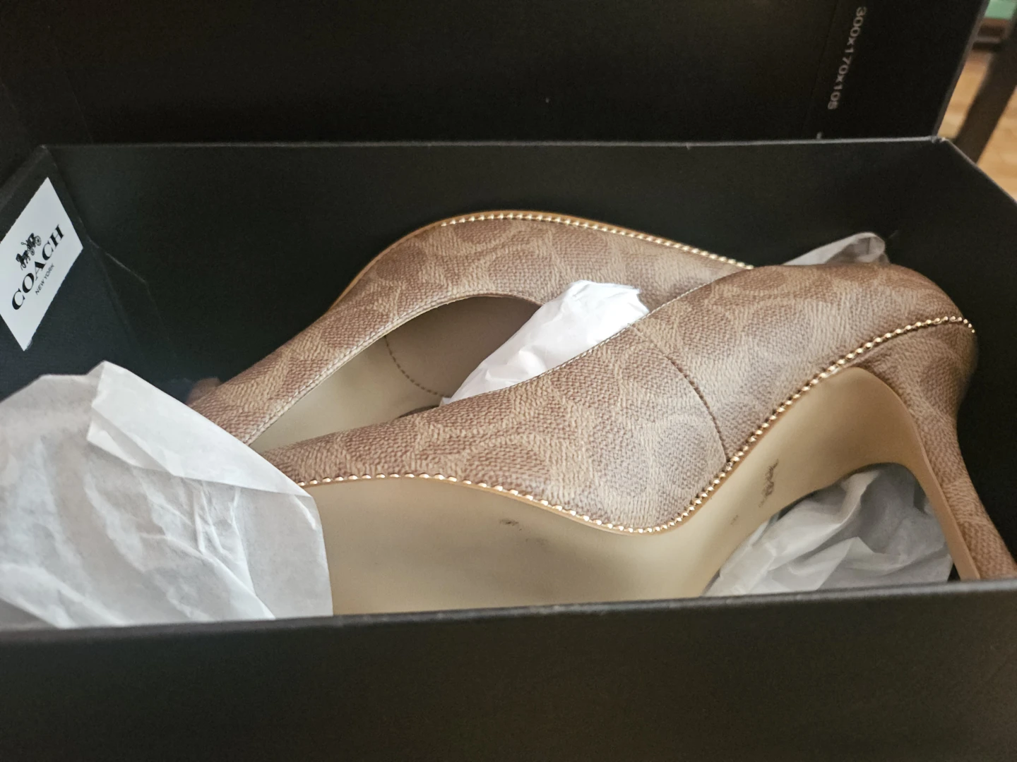 Coach Monogram Heels - photo 2