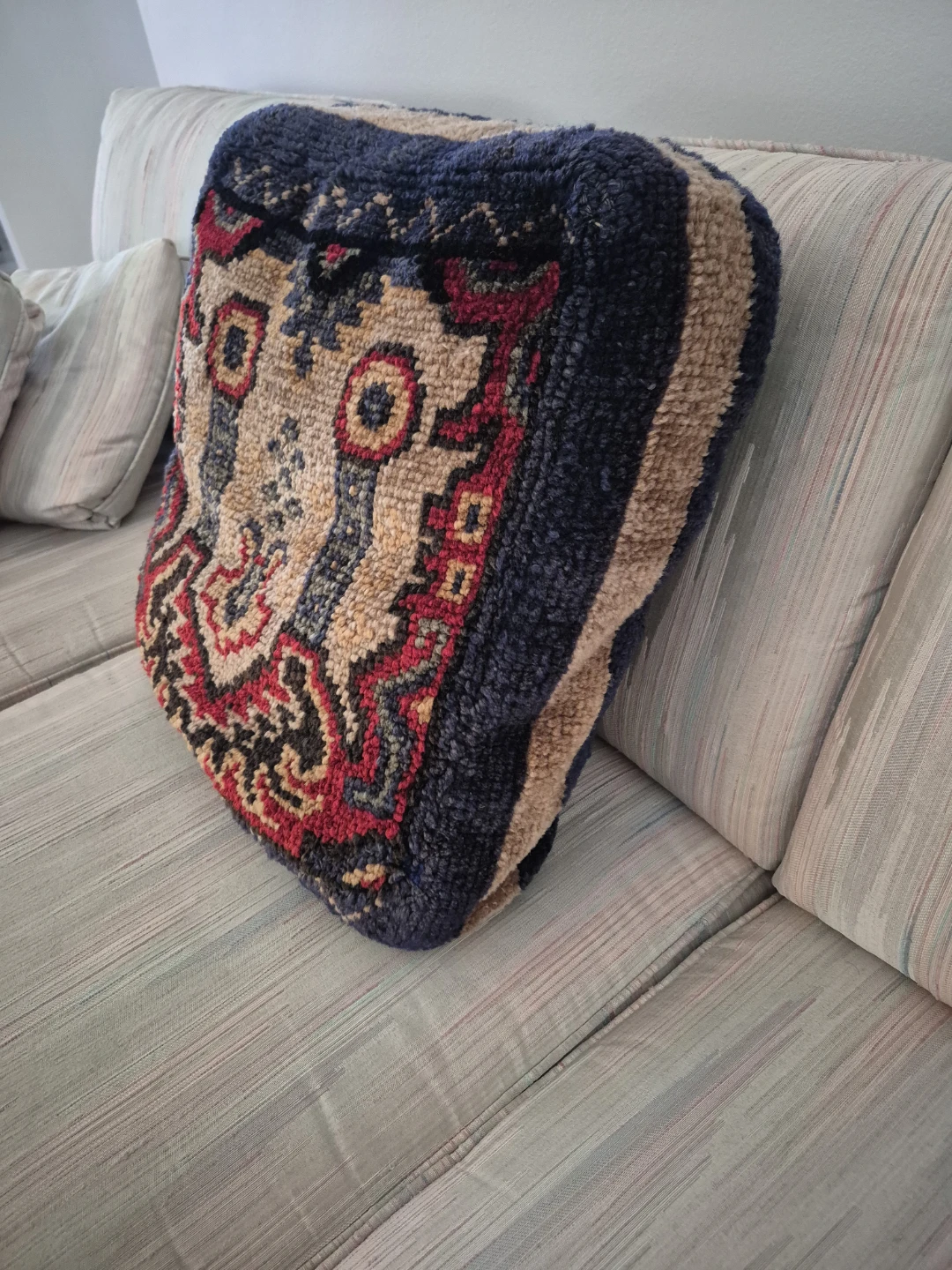 Handmade Rug-Hooked Cushion: Large Vintage/Antique, ROM Restored - photo 4